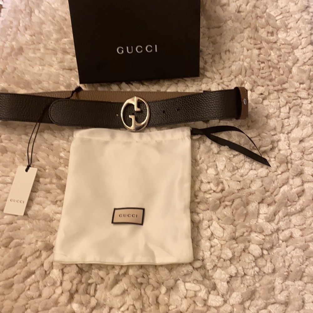Gucci reversible belt black /brown with tags , box, and dust bag size 85